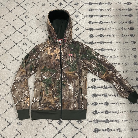 SOLD - Picture 3 of 6